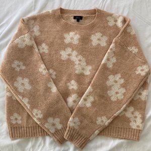 Women’s knitted sweater
